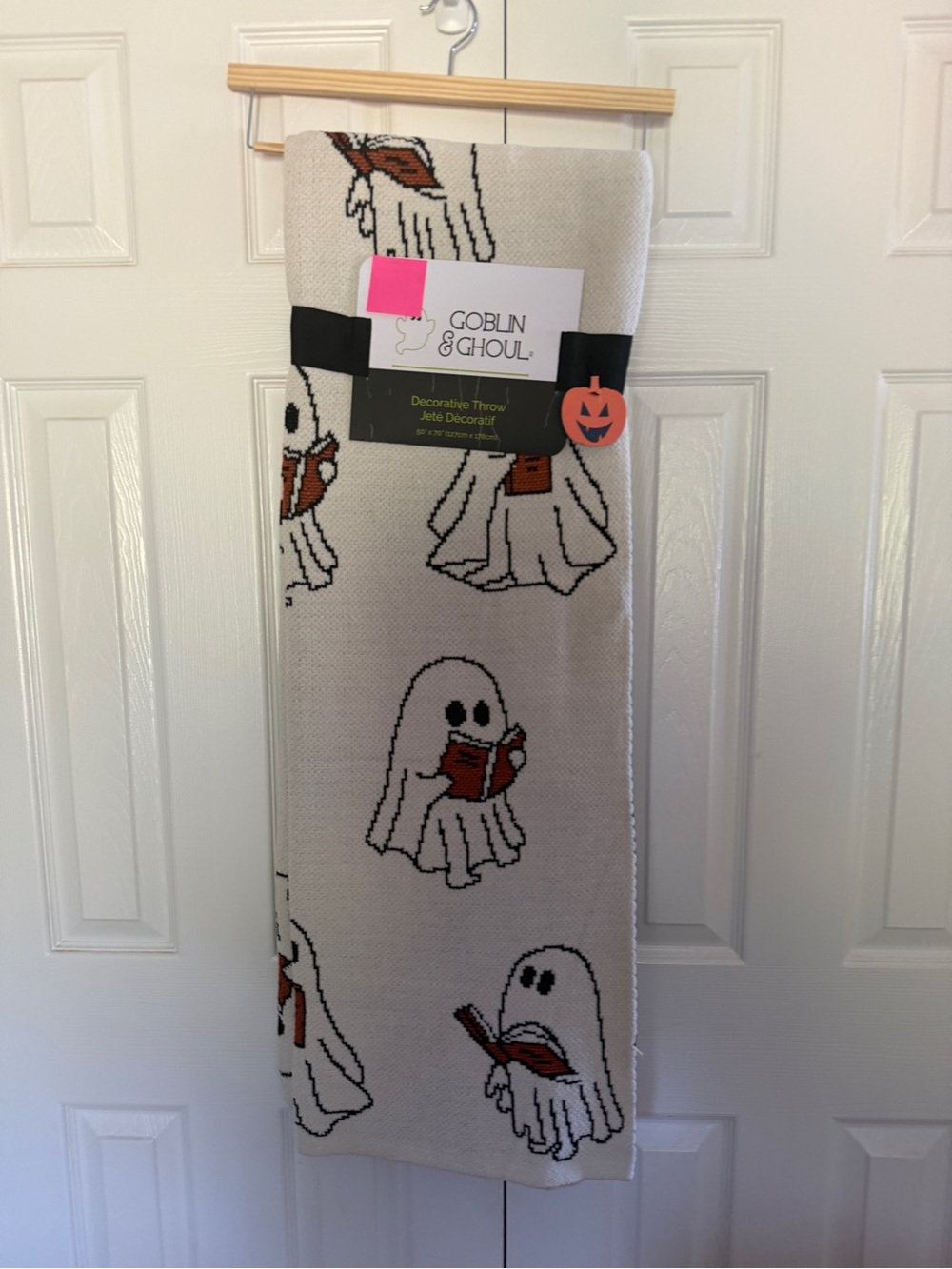 New Goblin & Ghoul Decorative Throw Blanket Halloween Ghost Reading Book 50 x 70